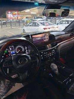 Lexus LX